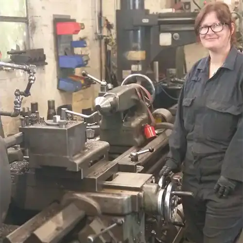 Sam working on a pendulum mill at Fernite Engineering Sam working on a pendulum mill at Fernite Engineering